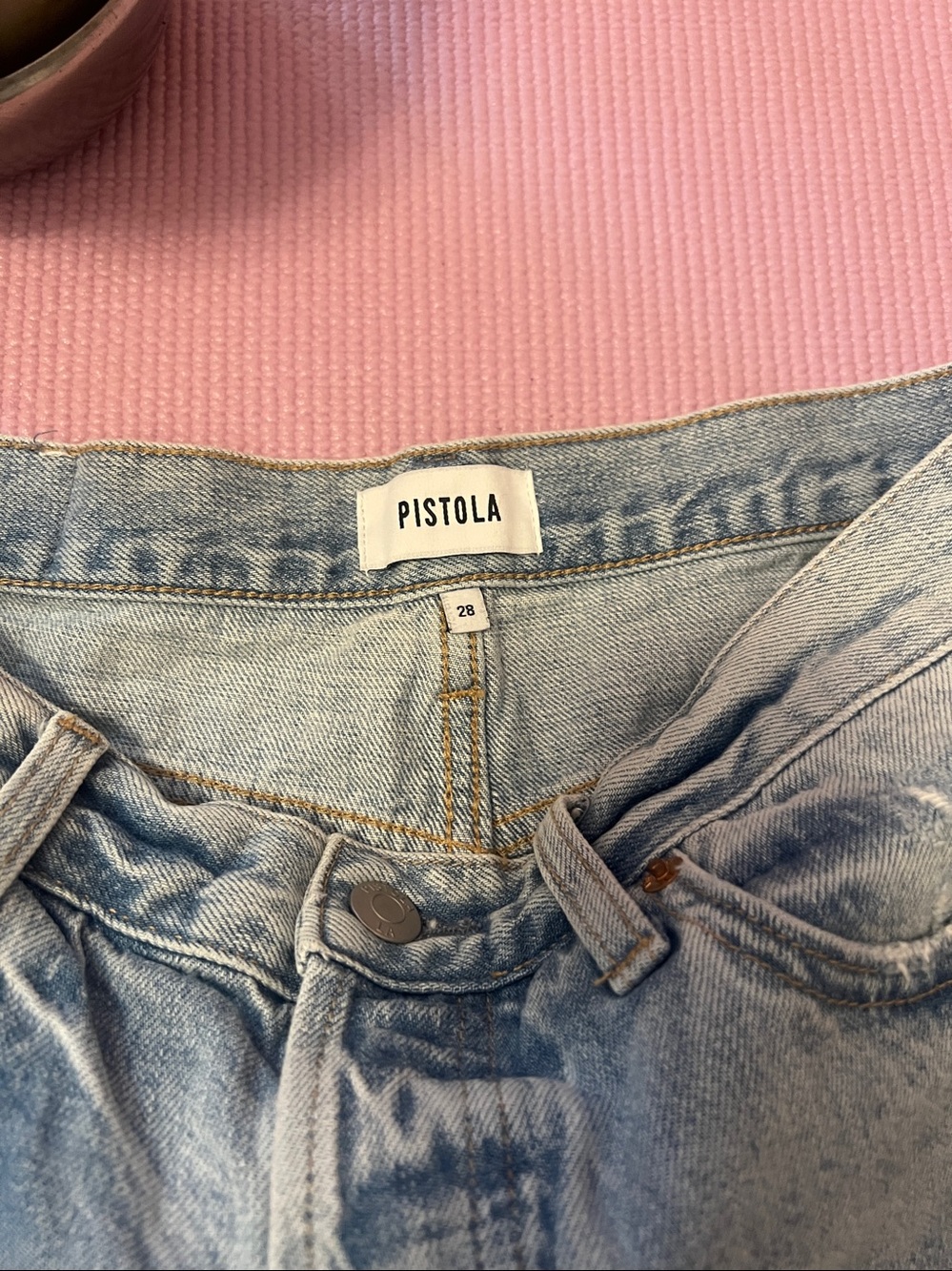 ❤️ pistola Light Wash Distressed Denim Shorts 28 - Picture 2 of 4